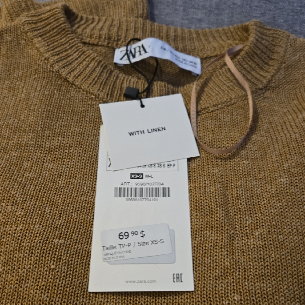 Zara Women's Sweater in Mustard